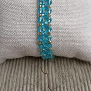 BRACELET FACETTES ET ROCAILLES BLEU 1