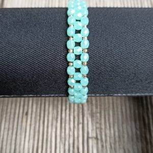 BRACELET FACETTES ET ROCAILLES VERT 2