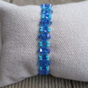 BRACELET TOUPIES ET ROCAILLES BLEU A