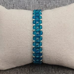 BRACELET AIMANTE FACETTES ET ROCAILLES BLEU REF 2