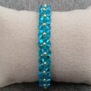 BRACELET AIMANTE FLEURS BLEU REF B