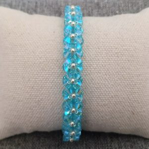 BRACELET AIMANTE FLEURS BLEU REF E